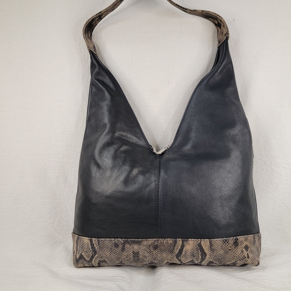 Cecconi Piero Handbags - ​CECCONI PIERO Italy Black Leather Hobo Bag Snakeskin Trim Large Shoulder Bag
​